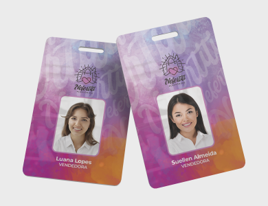 Crachá com Dados Variáveis em PVC 0,76mm Cristal Frente e Verso 8,5x5,4 cm - 4x4 - 1 unid